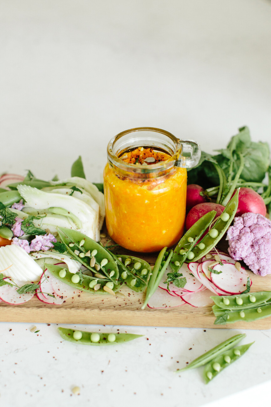 carrot turmeric hummus