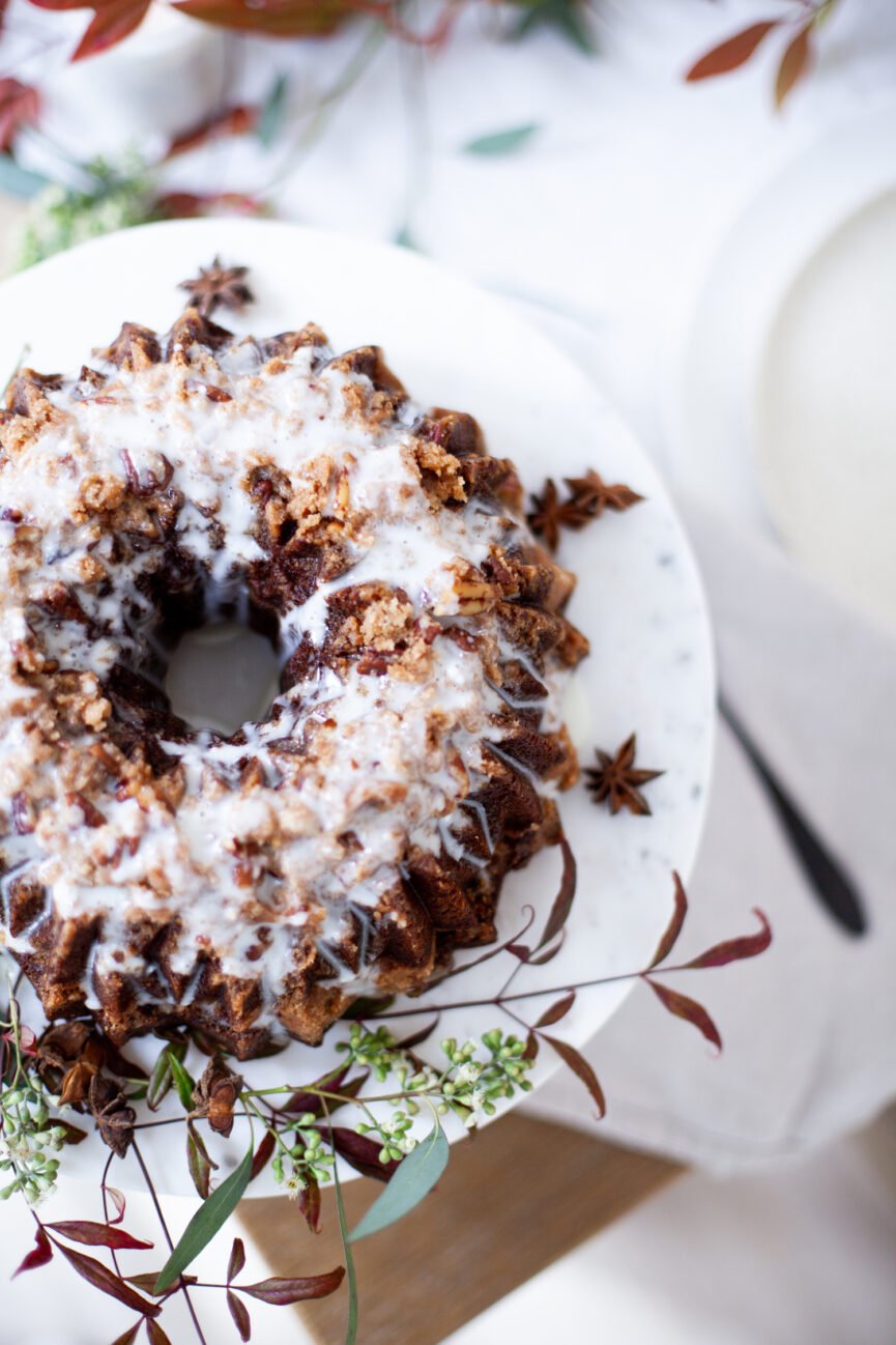 gingerbread bundt cake with streusel