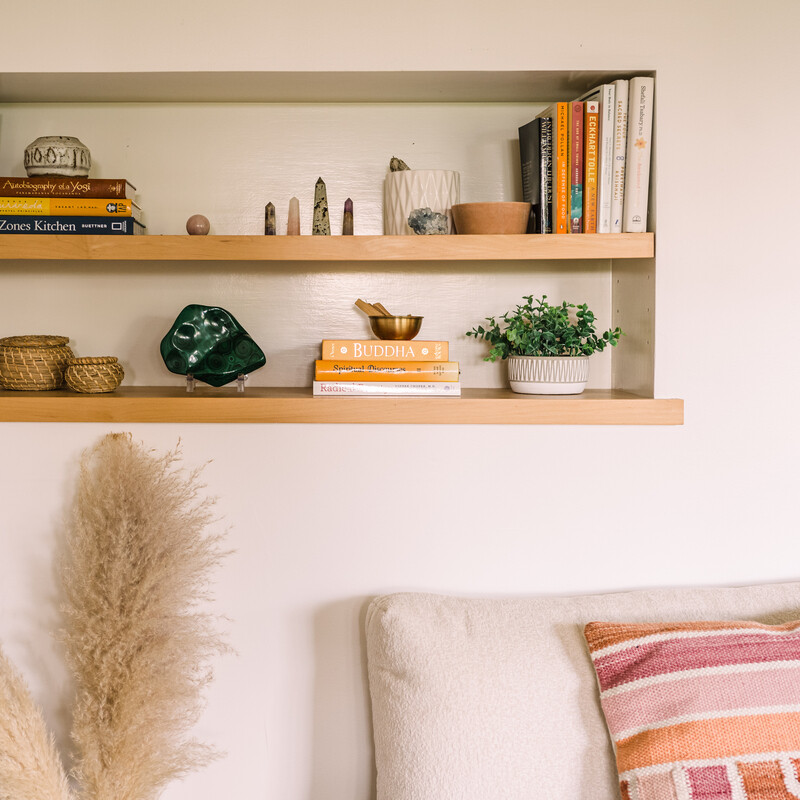 books on bookshelf - kimberly snyder - summer reading list