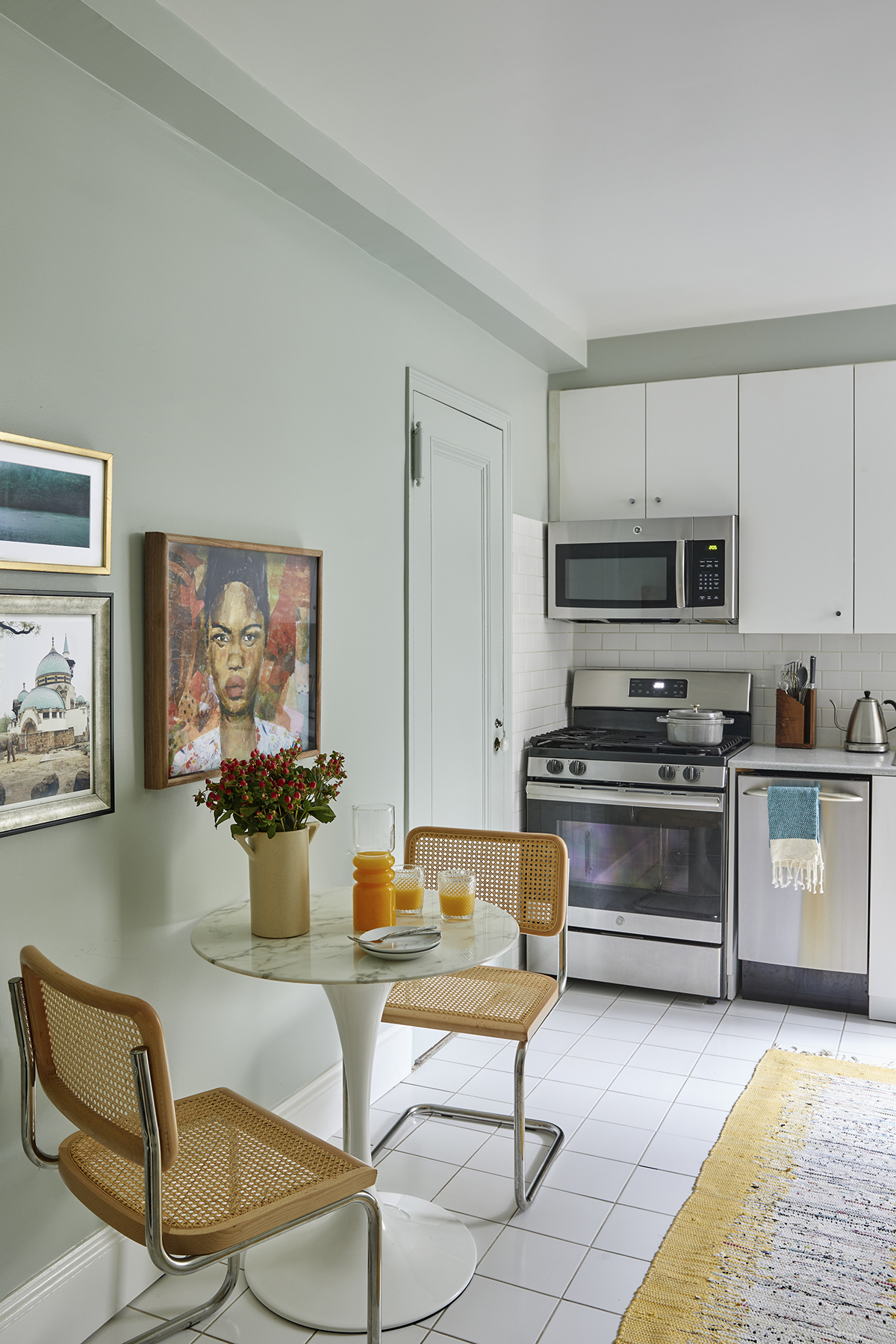 nicole gibbons clare paint apartment
