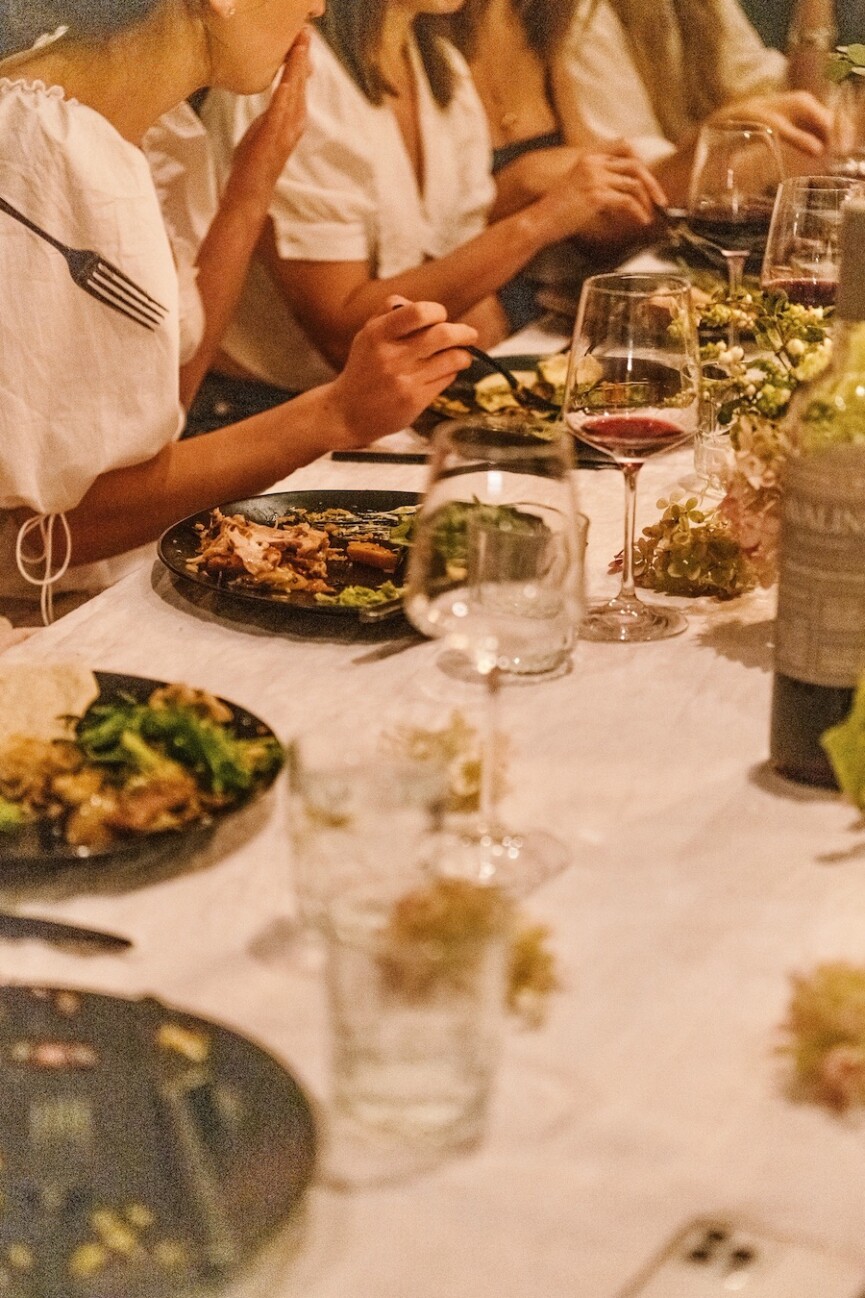 spring tabletop with hydrangeas, camille styles team editor summit - dinner party