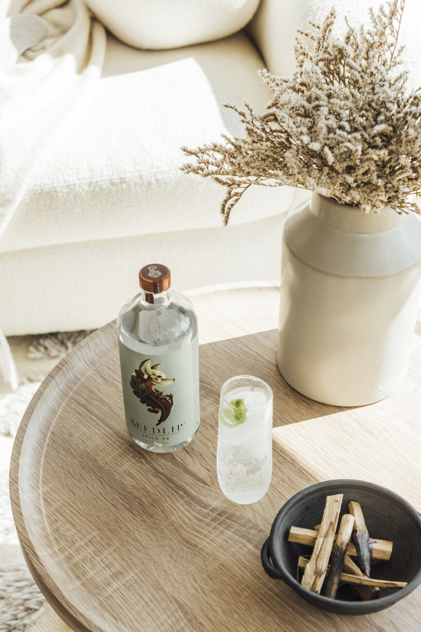 happy hour, mocktail, cocktail, seedlip drink