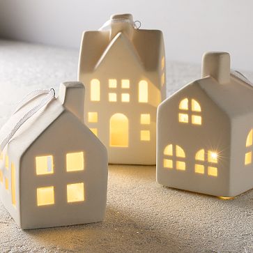 Ceramic White House ornament