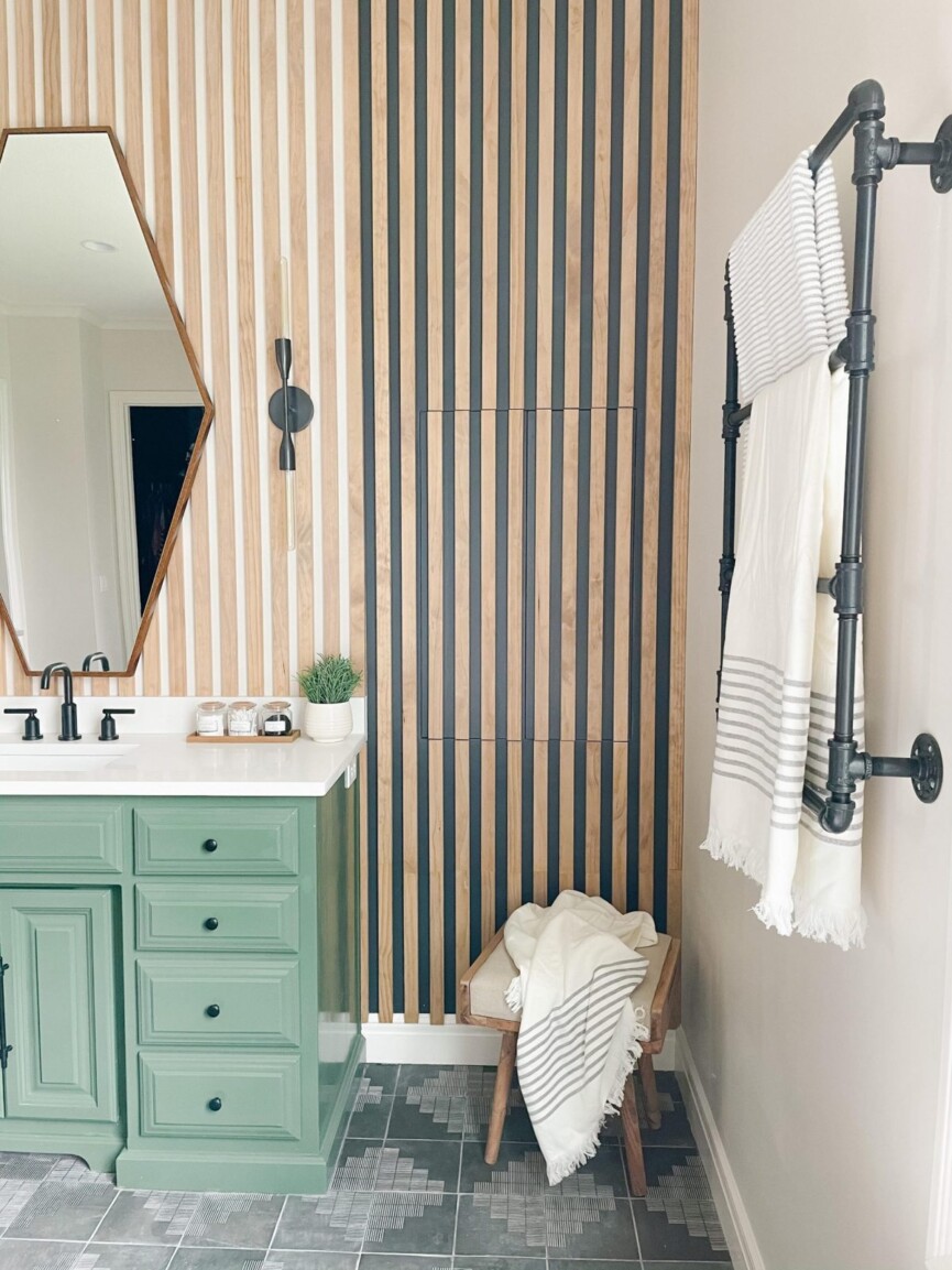 home_decor_trends_2022_little_black_dresser