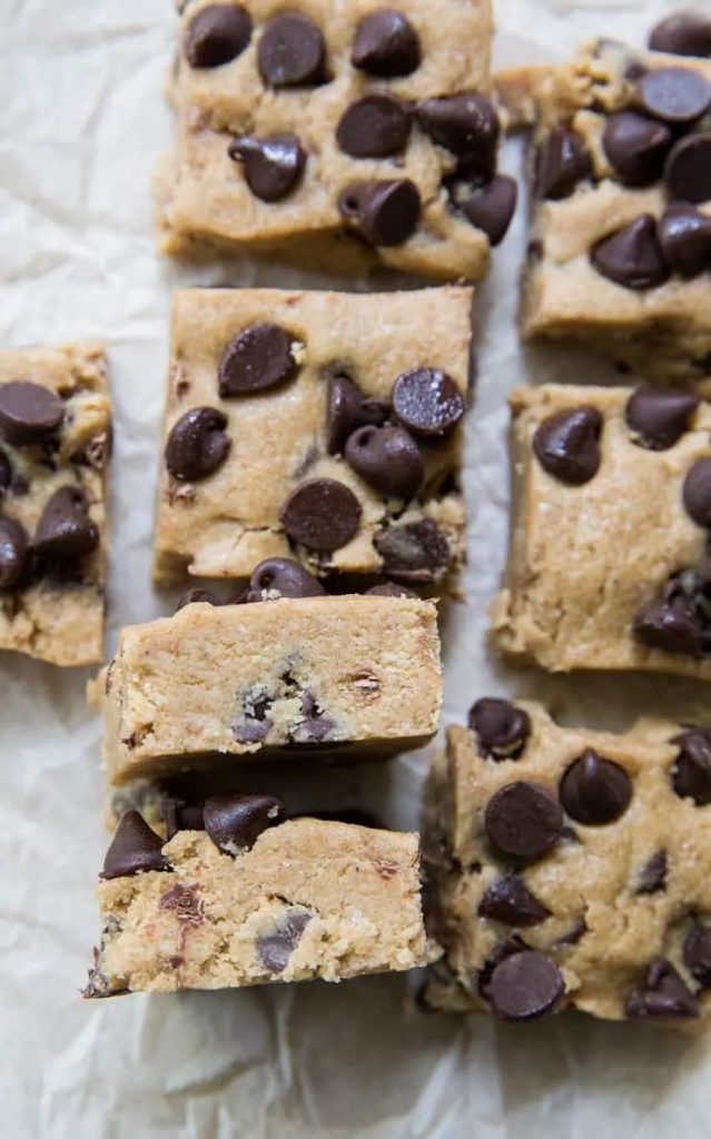 no-bake cookies_No-Bake Chocolate Chip Cookie Bars