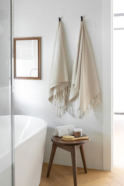 Ashley Robertson home tour