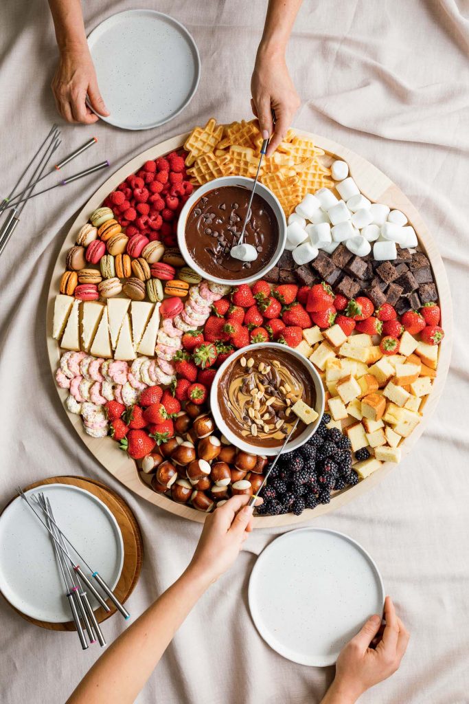 how to create a charcuterie board