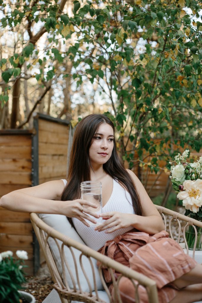woman outside, skincare routine, hydrated skin_best face oils for dry skin