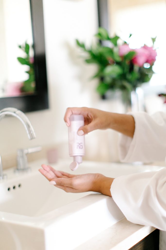 Nude skincare, products for glowing skin_best face oils for dry skin