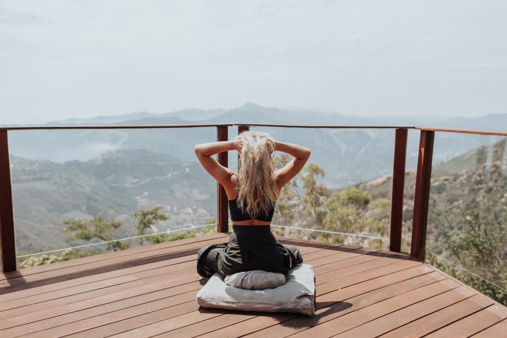 Nitsa Citrine, Claire Huntsberger photography, outdoors, meditation, workout_best hair serums for damaged hair