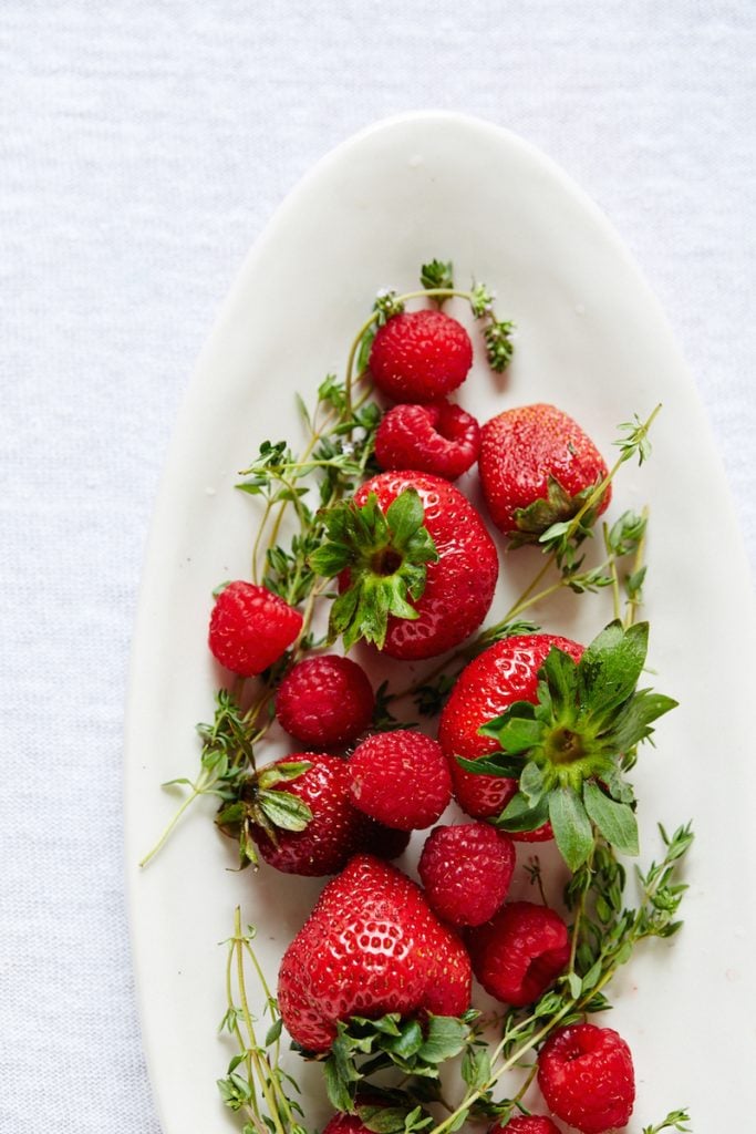 Julia Gartland photography, strawberries