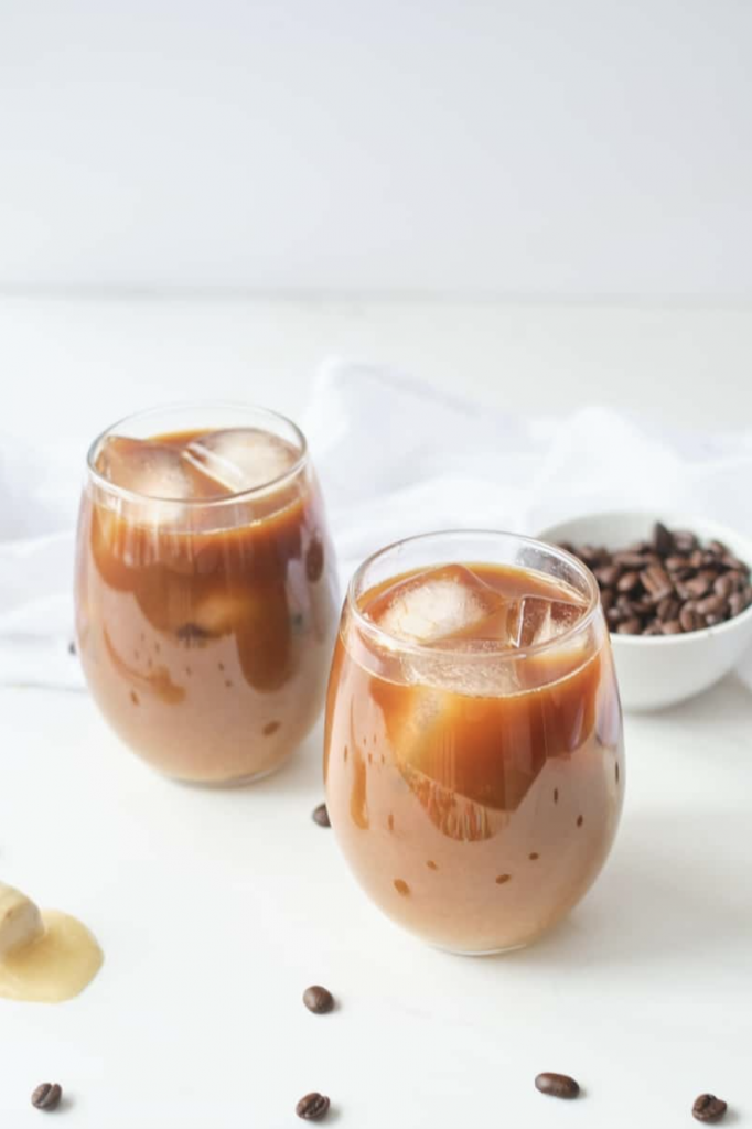 Easy Cold Brew Recipes_Honey Almond Milk Cold Brew