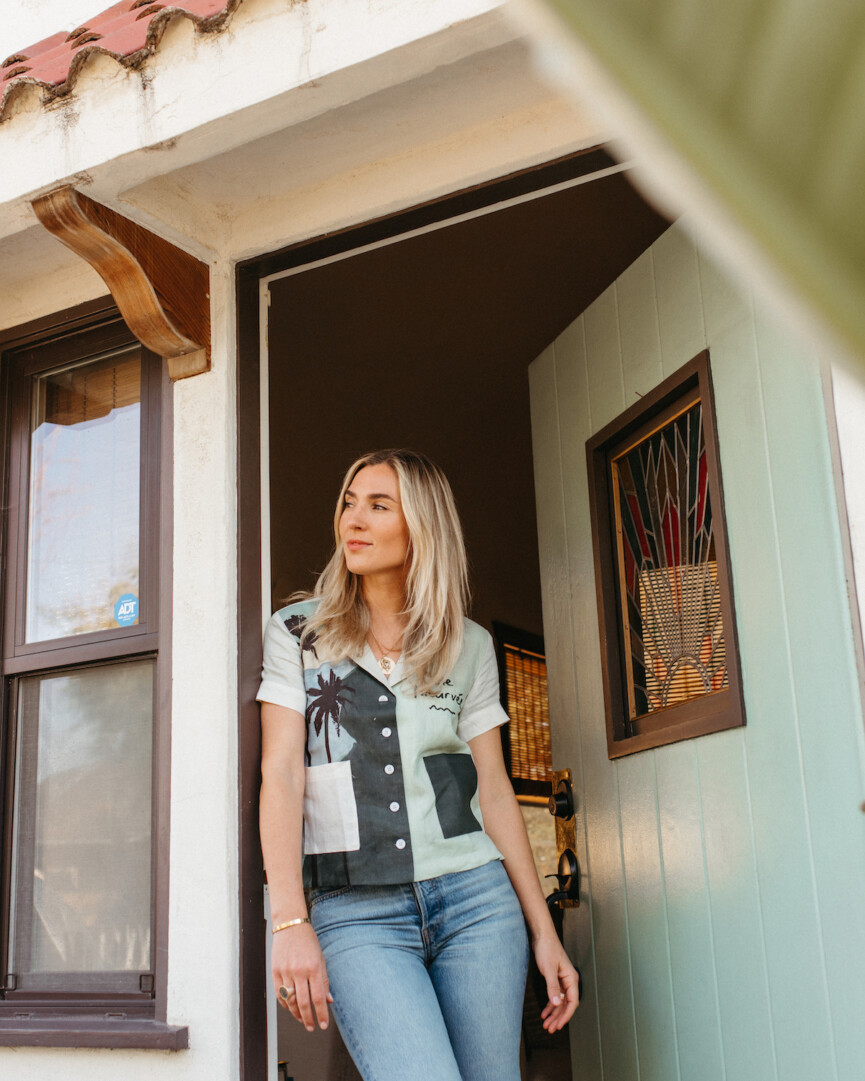 olivia muniak at home in los angeles, house exterior