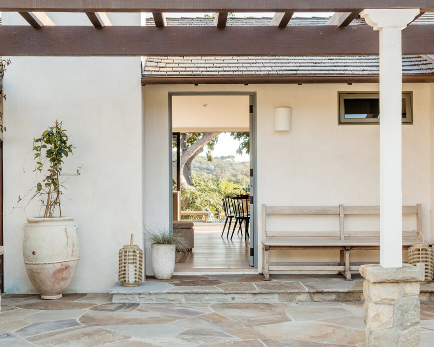 exterior 1950s california farmhouse