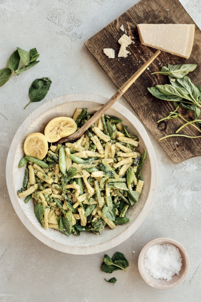 Pesto Pasta Primavera, vegetarian pasta recipes