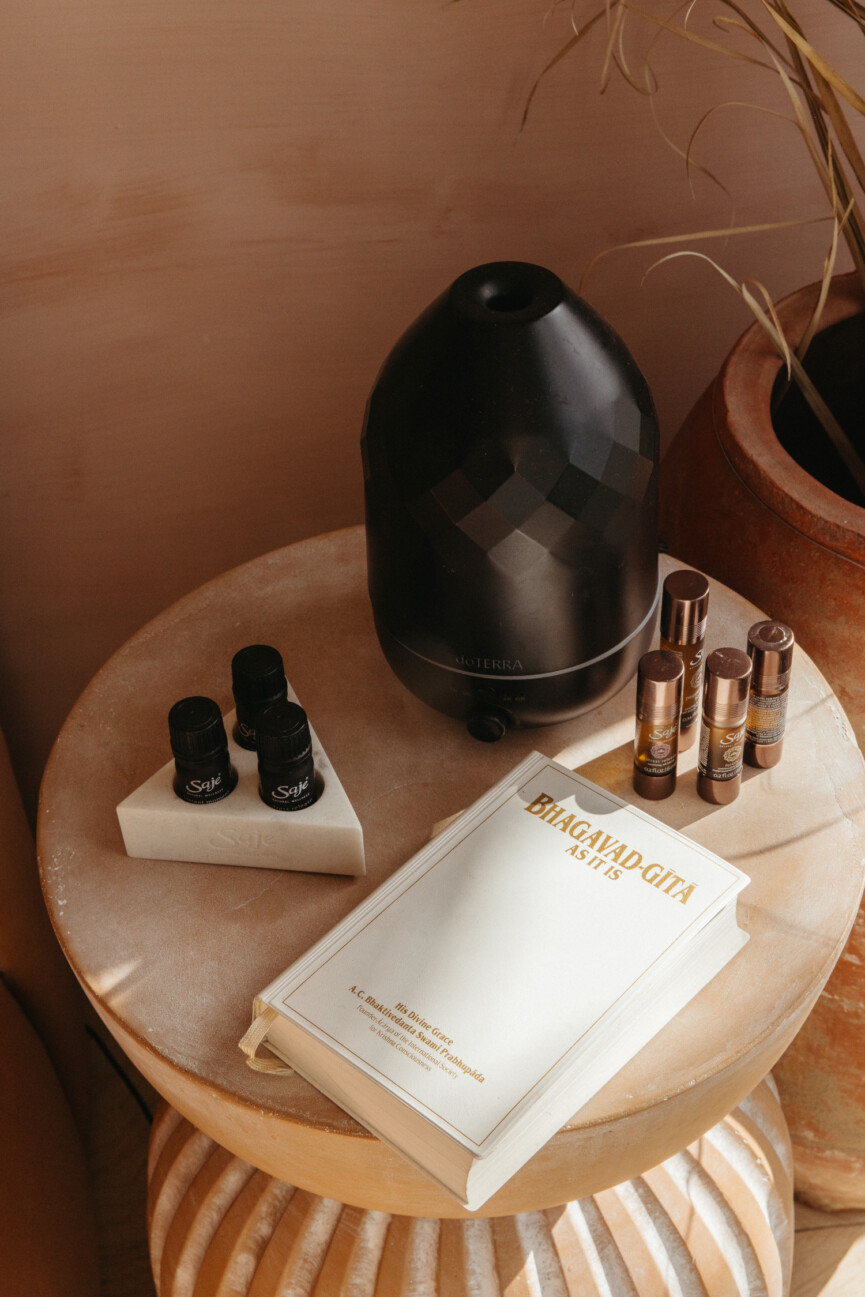 guest bedroom nightstand ideas