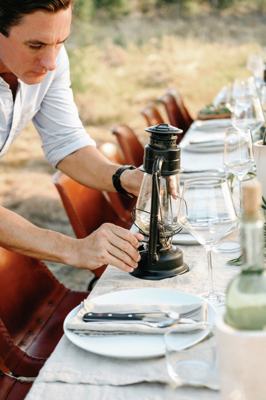 austin-couple-glamping