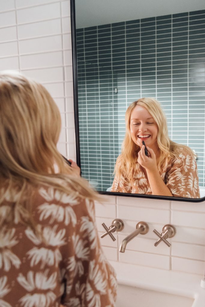 Jen Pinkston skincare routine_non toxic makeup