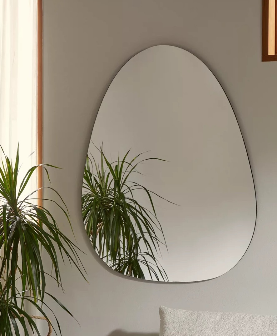 wall mirror