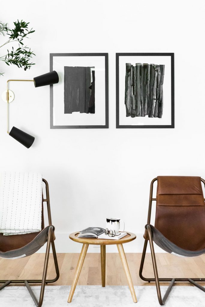 leather winter décor trend 2022