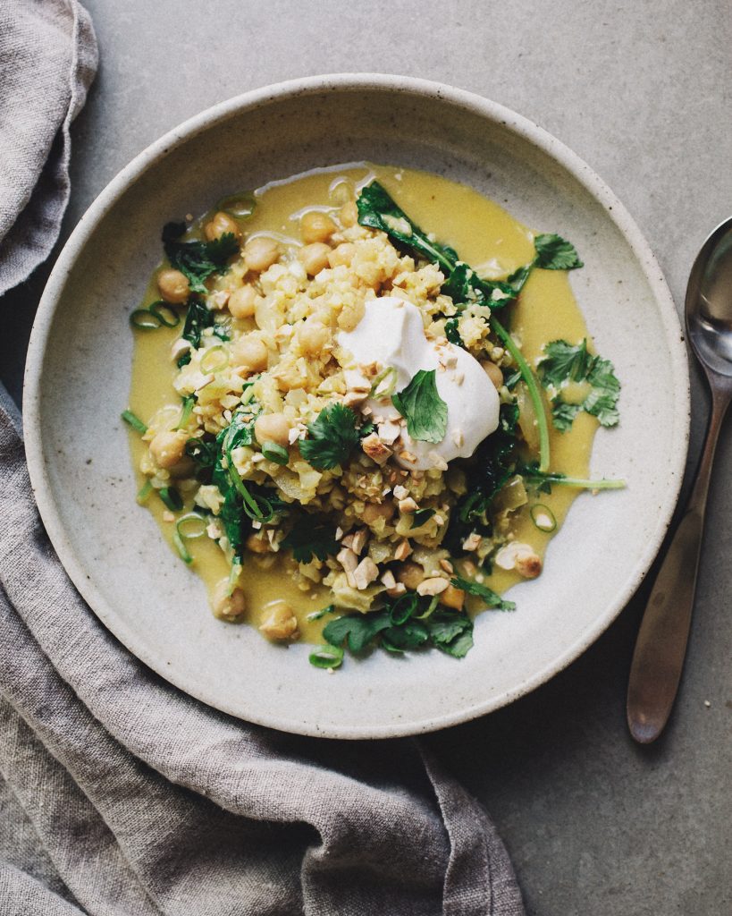 Curried Cauliflower Rice and Chickpea Sauté_vegan cauliflower rice recipes
