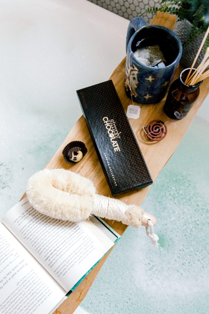 relaxing detox bath_how to get soft feet