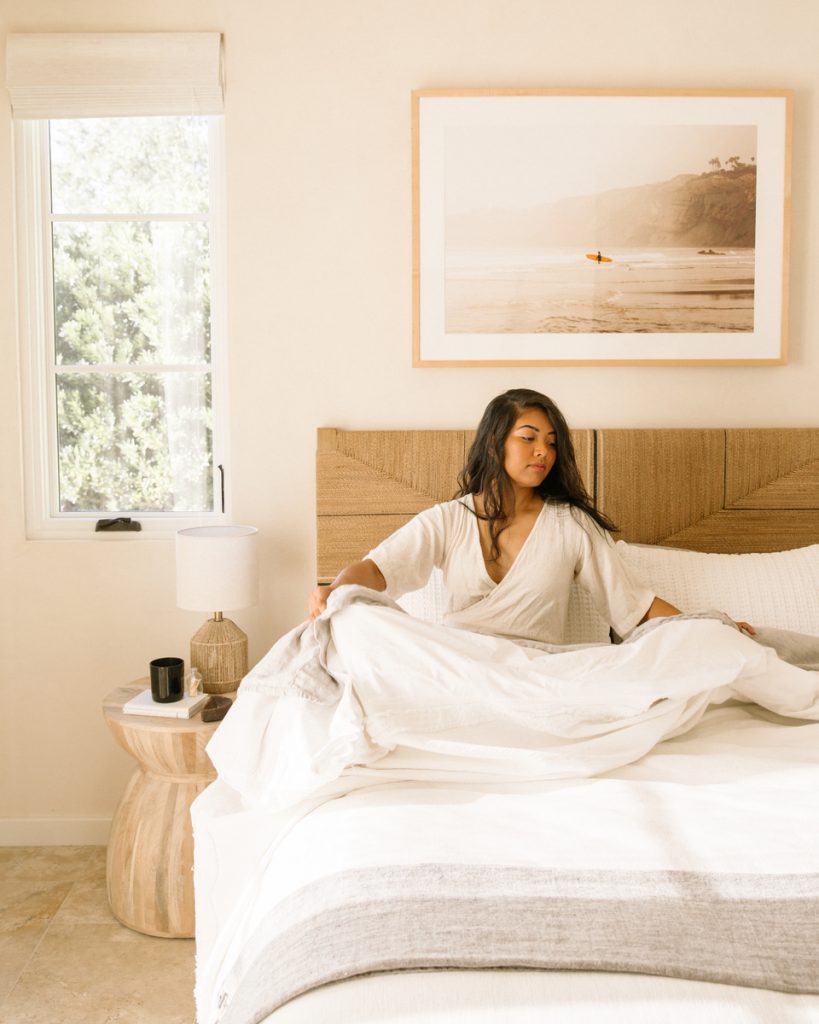 woman in bed_magnesium for migraines