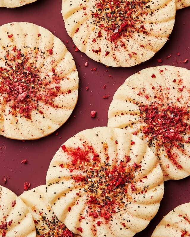 cropped-eb45f495-1220-cookies-nan-e-berenji.jpeg