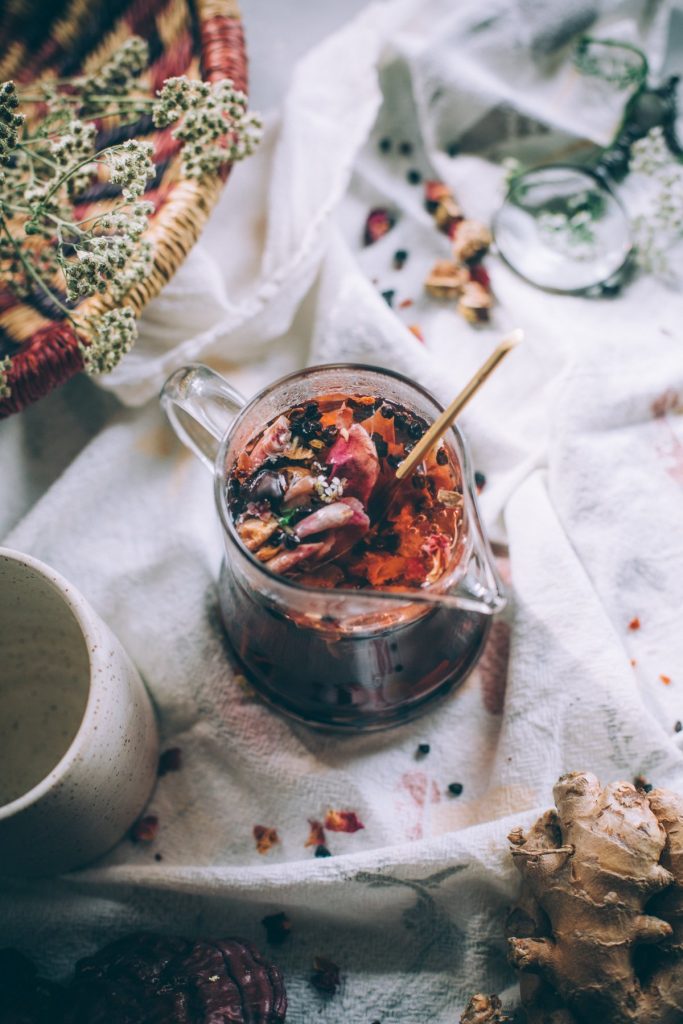rosehip tea_drinks for sore throat