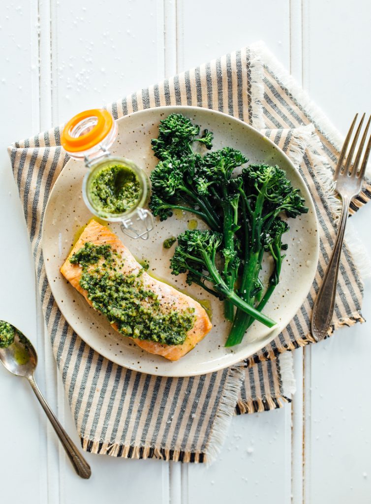 pesto salmon with broccolini five ingredient recipe