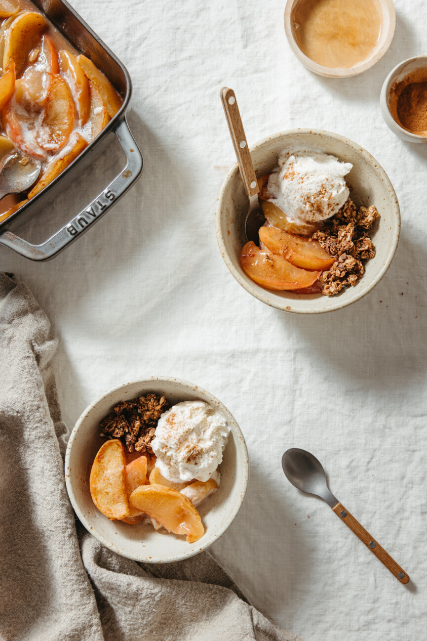 easy cinnamon baked apples with ice cream, cozy dessert