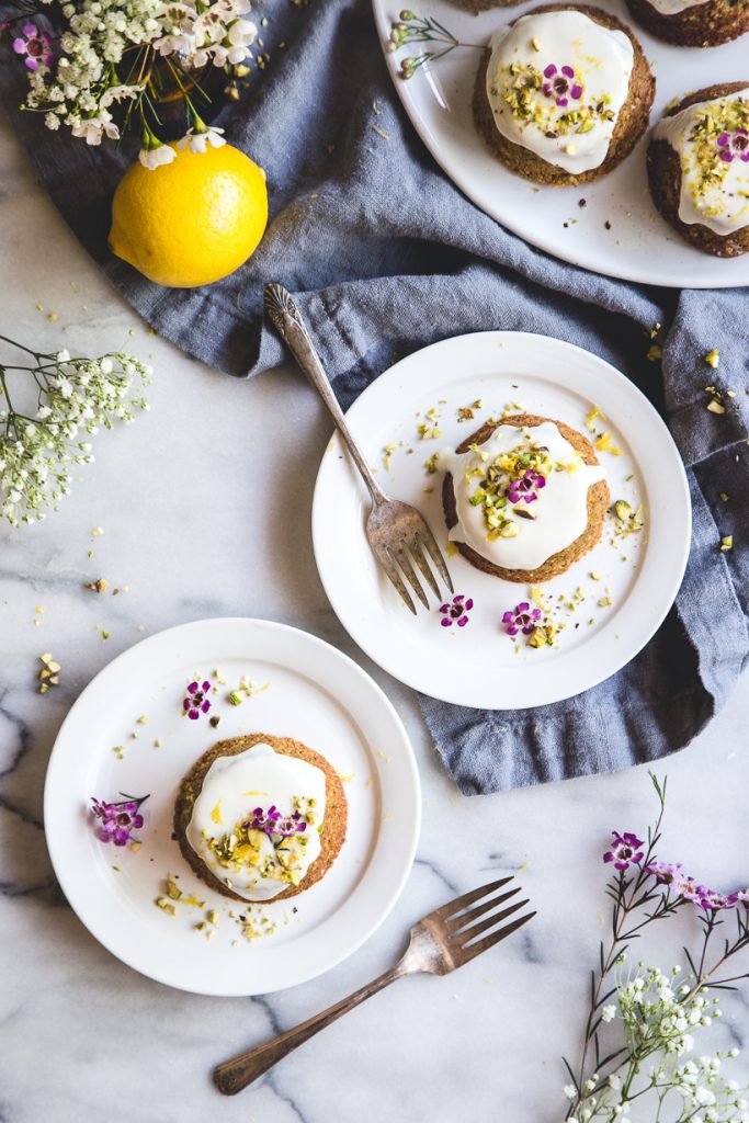 flourless pistachio cakes