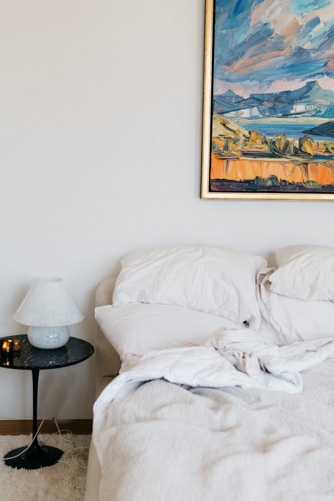 bedroom white sheets