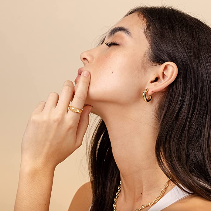 chunky gold hoop earrings