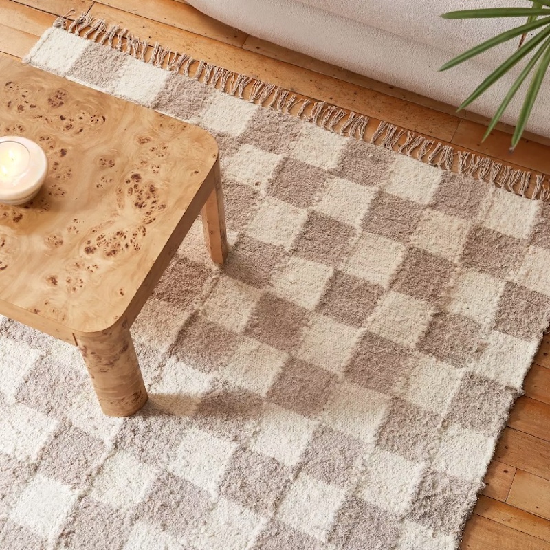 checkered rug