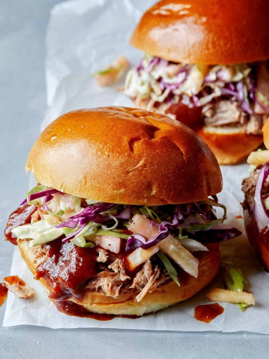 Pulled Pork Sandwiches Summer Crockpot Meals