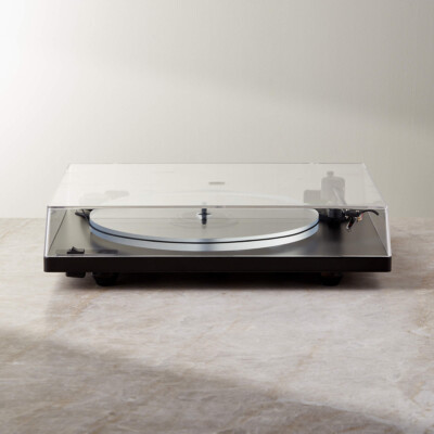 Orbit Plus Black Turntable