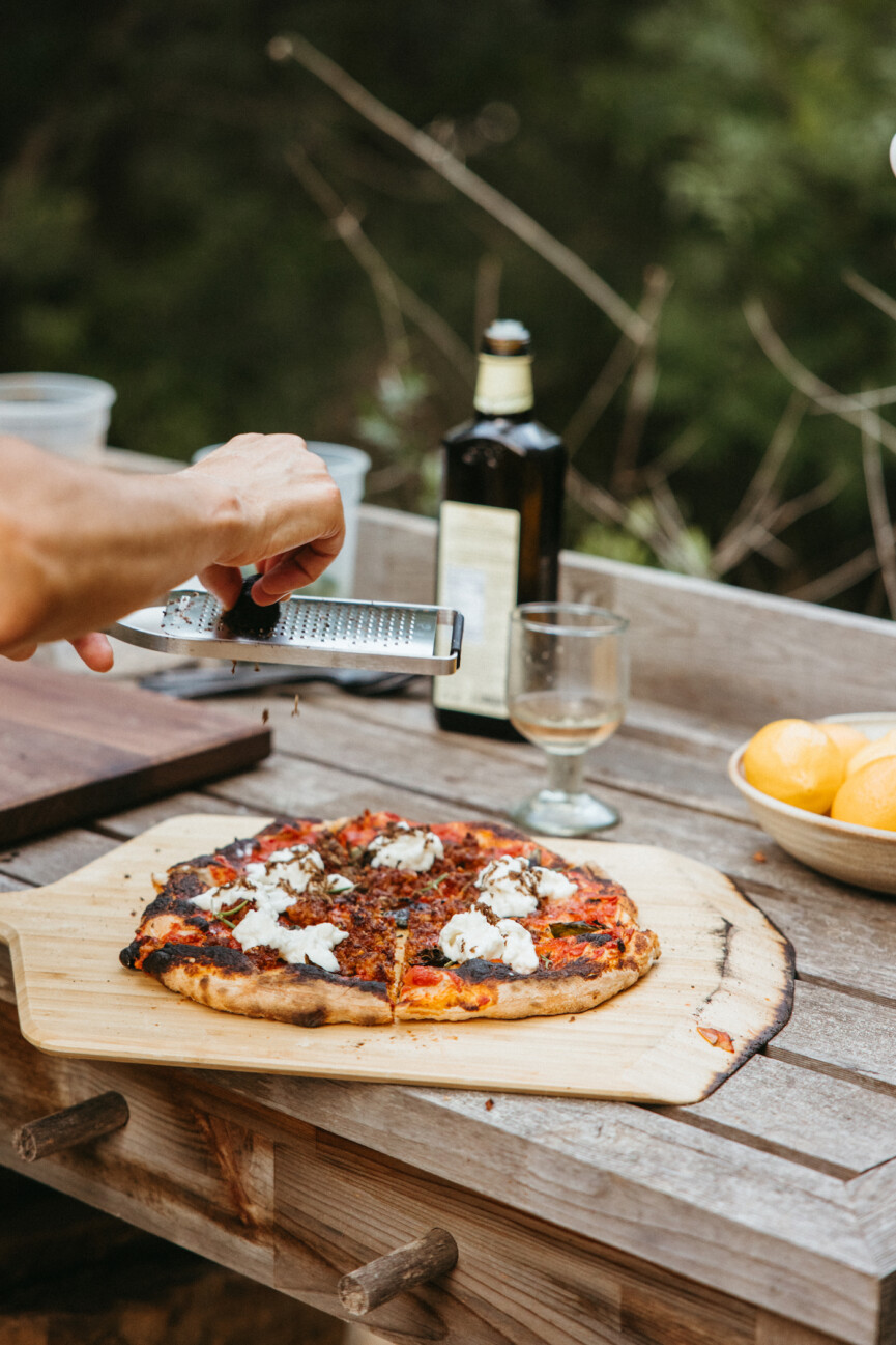 how-to-host-a-pizza-party-59