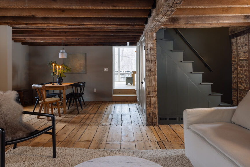 Cozy, earth-toned living room.