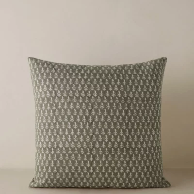Agnes linen pillow, Lulu and Georgia