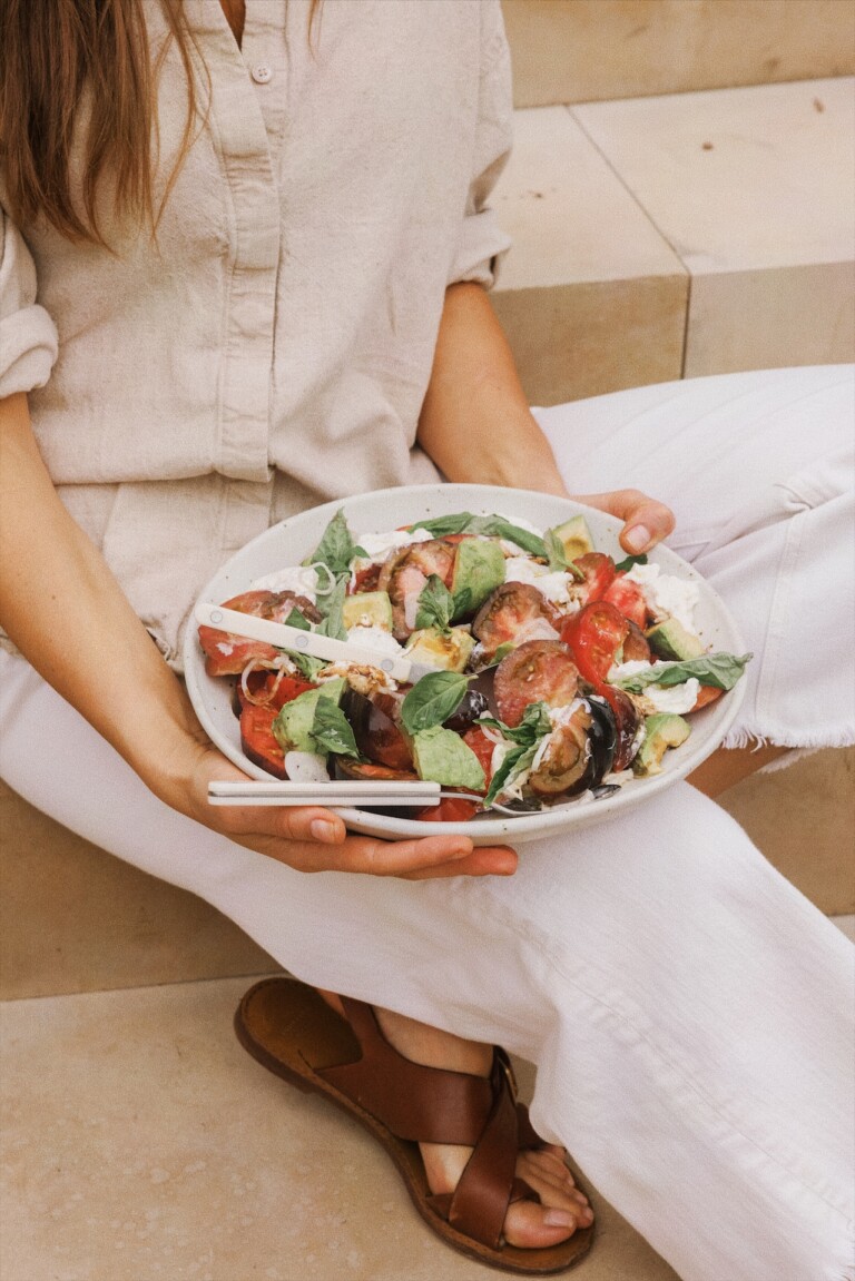avocado caprese salad