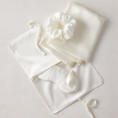 washable silk gift set