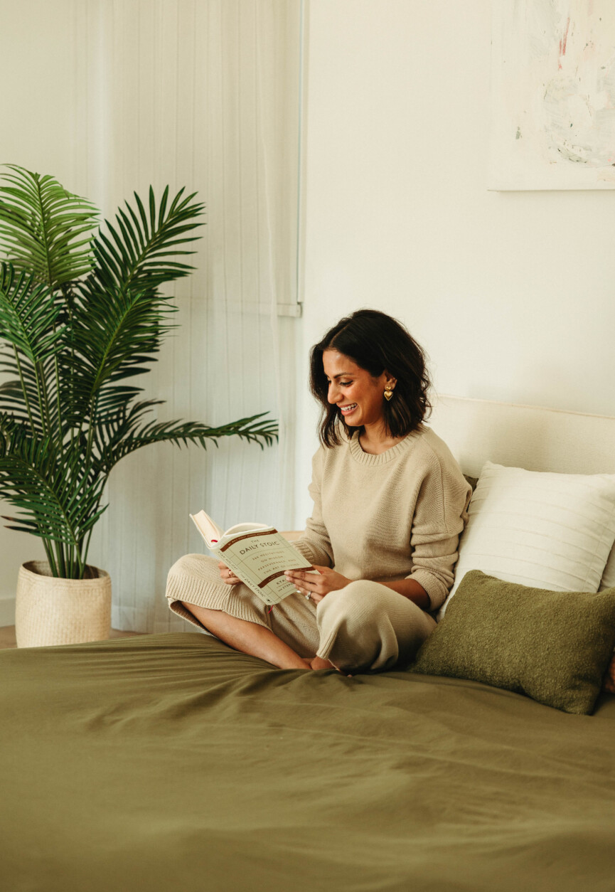reading in bed_postpartum nutrition