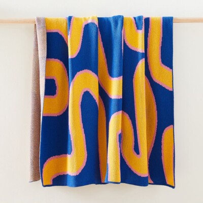 Happy Habitat Ramen Eco Throw