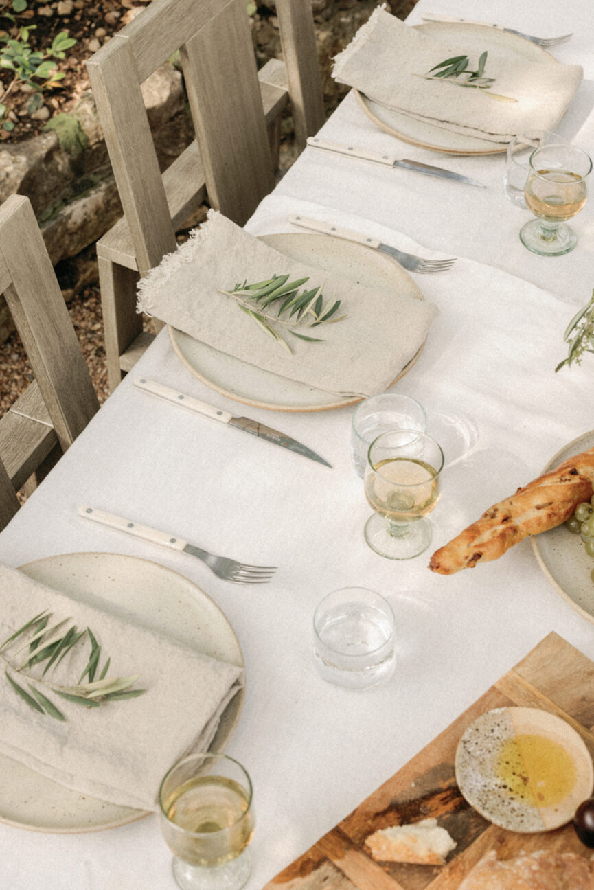 Simple summer tablescape.
