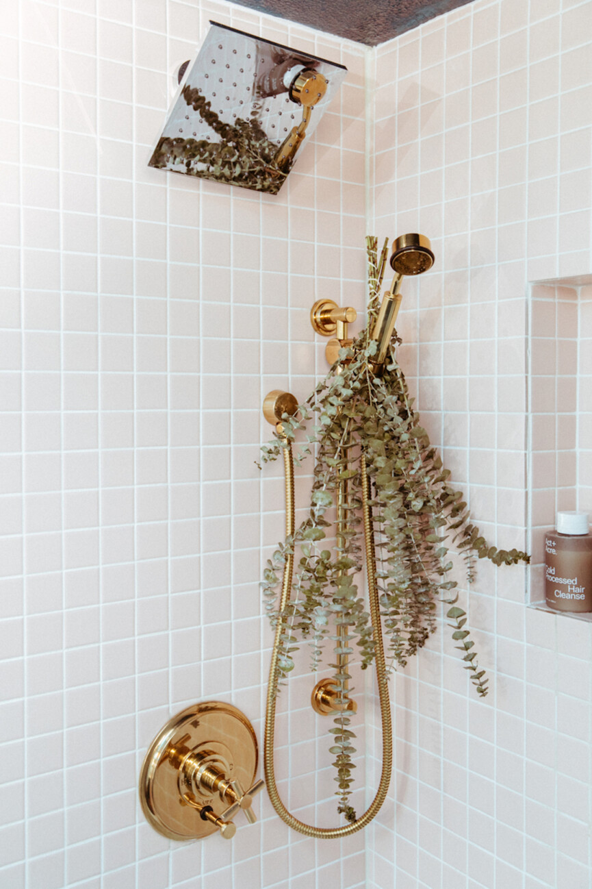 Shower head design tips for renters.