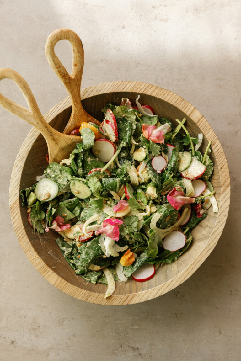 detox salad with cashew-tamari dressing