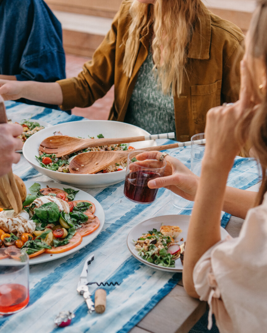 how to host a cookbook club