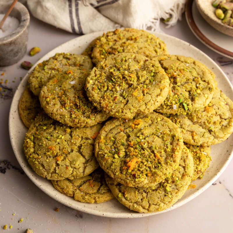 orange cardamom pistachio cookies