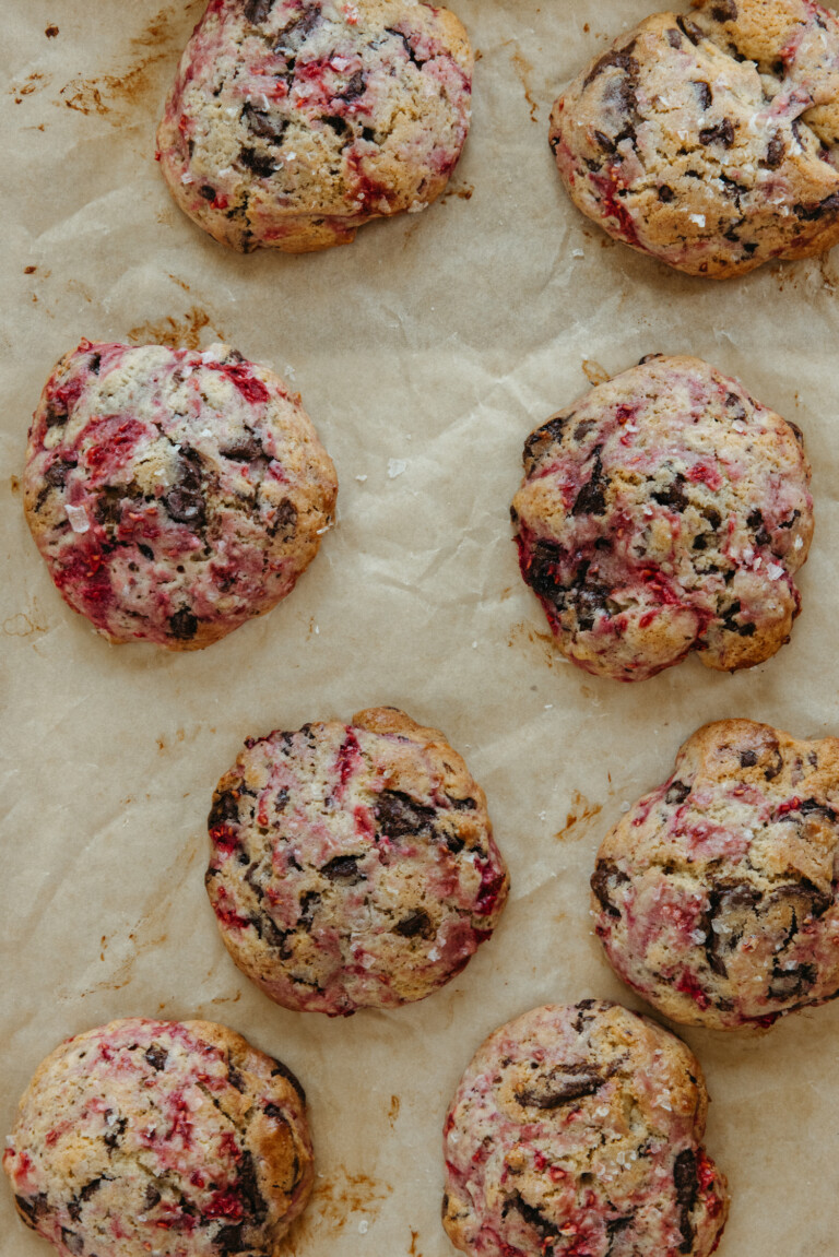 raspberry chocolate chunk cookies_labor day desserts